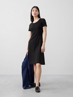NWT! BANANA REPUBLIC Soft Touch Knee Length Short-Sleeve Midi Dress Size XSmall